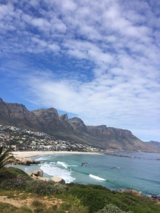 Strand und Berge in Kapstadt