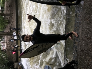 Eduardo beim Surfing